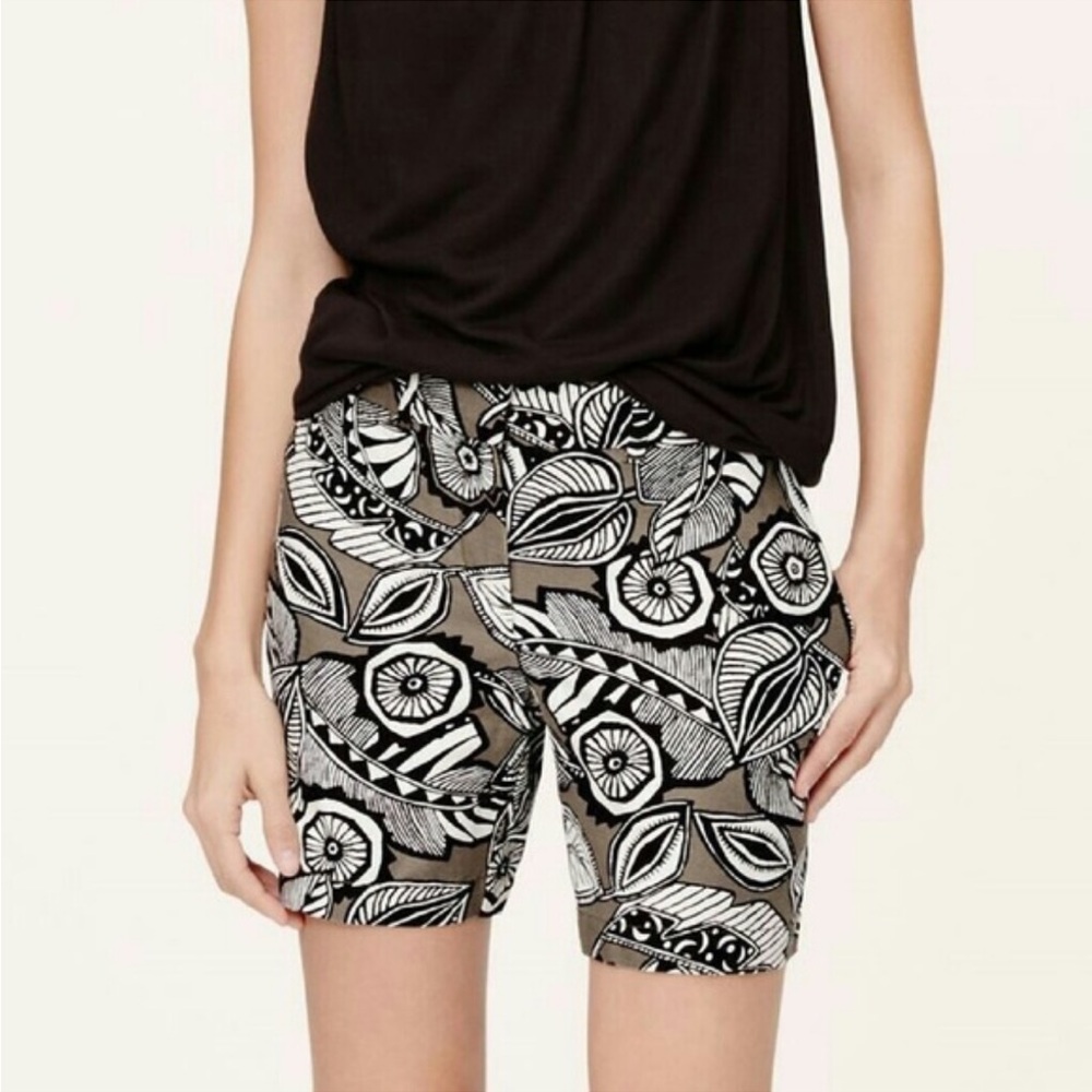 Ann Taylor LOFT Tropic Riviera Pattern LinenShorts 6" inseam size 6